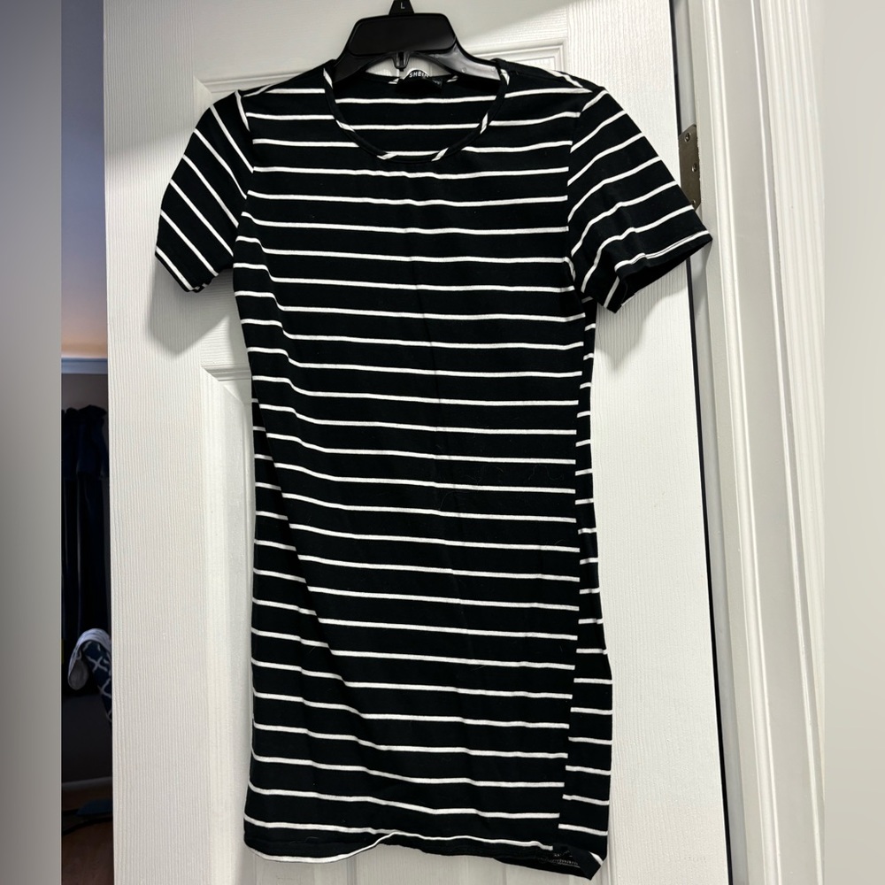 SHEIN black and white t-shirt dress, size large.